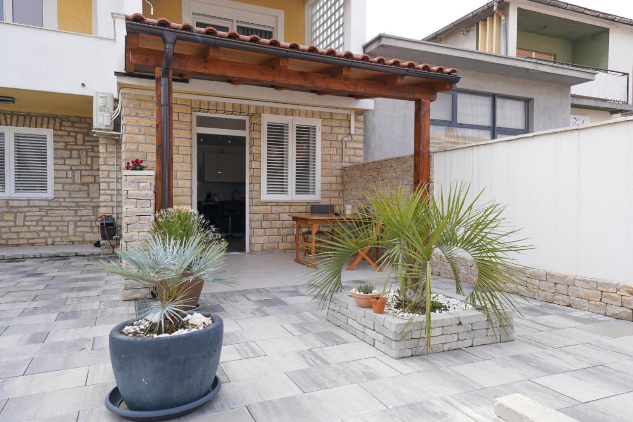 Modern Apartments With Loggia Terrace And Parking Zadar Buitenkant foto